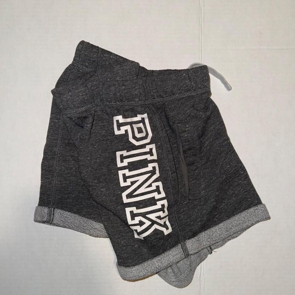 Victoria’s Secret PINK gray sweat shorts in size Small